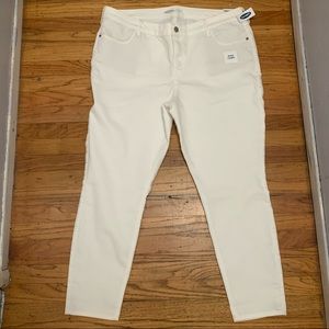 Super skinny white mid-rise ankle jeans